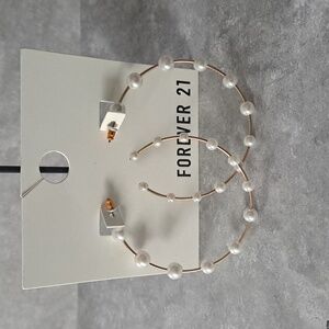 Forever 21 Goldtone & Pearl Hoop Earrings